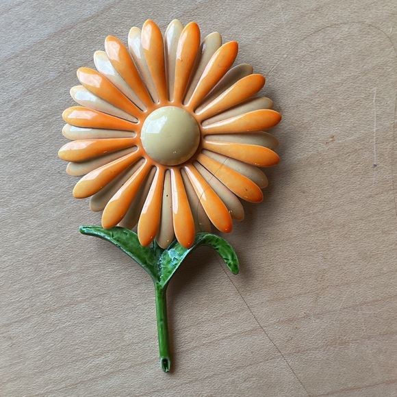 Colorful Vintage Flower Brooch Set - Picture 3 of 8